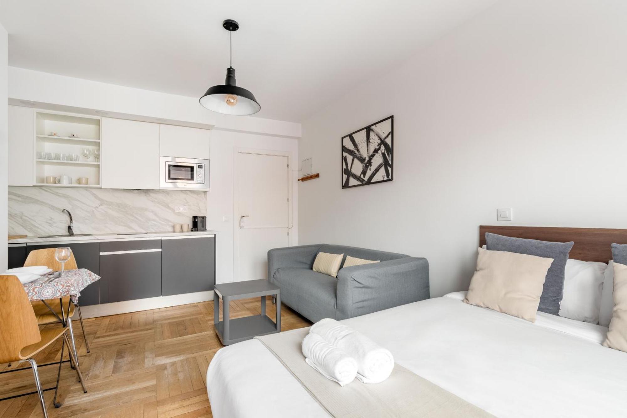Charming Sol Studios Madrid Exterior foto